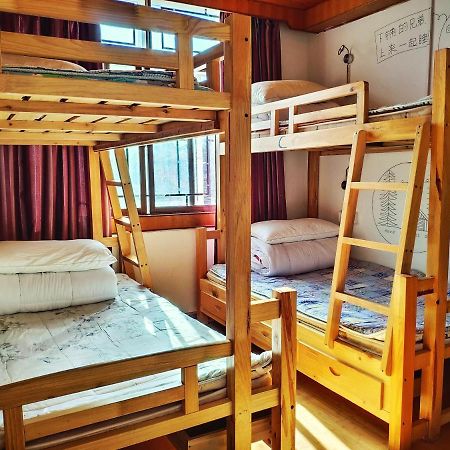 第三极国际青旅花巷店 Лицзян Экстерьер фото
