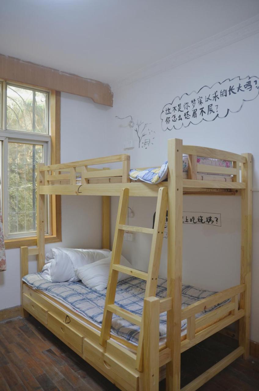第三极国际青旅花巷店 Лицзян Экстерьер фото